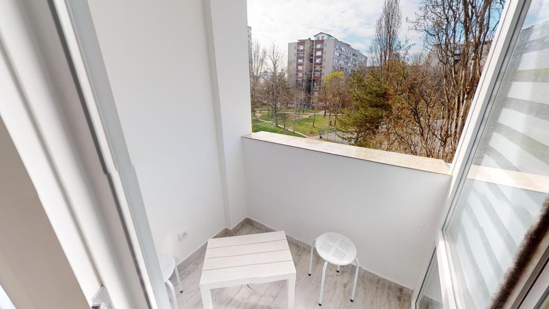 Luka Apartment *